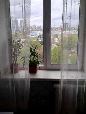 Здається в оренду 2-кімнатна квартира в Соломянському районі.