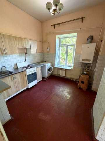 Продам 3-х комнатную квартиру в центре Авангарда