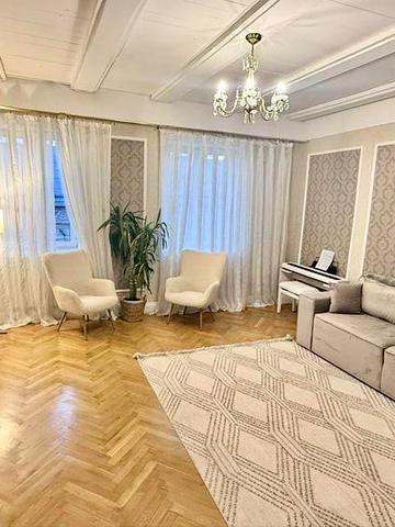 Продаж квартири в центрі, вул. Чорновола