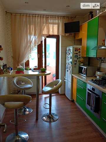 Продаж 2к Квартира Незалежності (Титова) вулиця