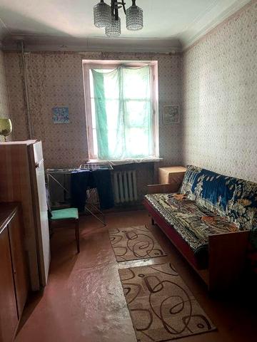 Продаю четырех комнатную квартиру