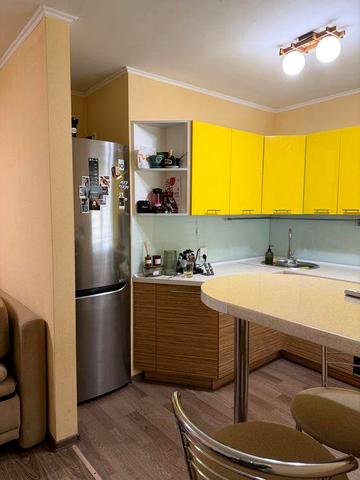 Продаж 2к квартири (Олександра Щербакова)