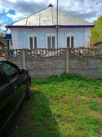 Продам будинок із зручностями