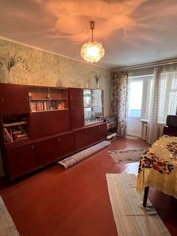 Продаж  2-х кімнатної квартири вул. Земська