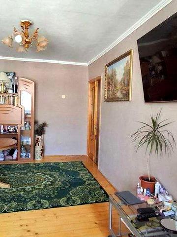 Продаж 3 к. квартири Надвірна, центр, 66 м2, двостороння, балкони