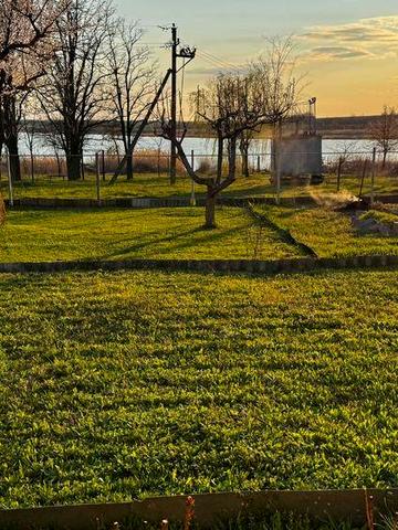 Дача на первой линии водохранилища в 30 км от Кривого Рога