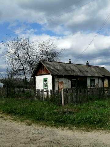 Невеликий будинок з 2 земельними ділянками