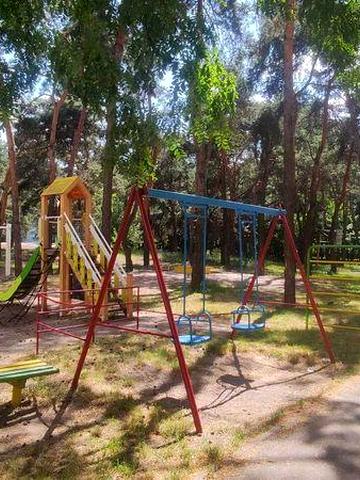 метро Лісова - Чернігівська, Мілютенко 17 В.