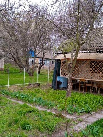 Продаються дві дачі поряд на Сады 2