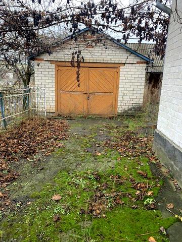 Продаю будинок з земельною ділянкою 15 соток