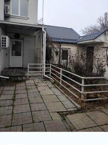 Продаж великого будинка по вул. Нарбутівська 13