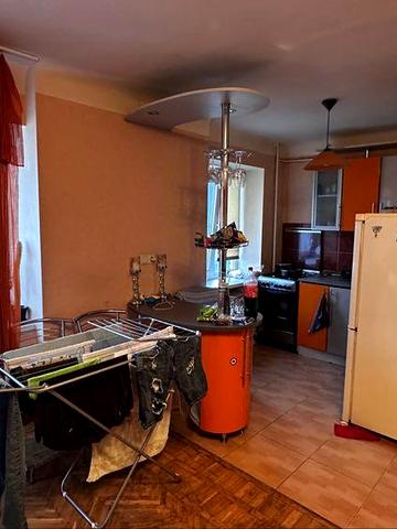 Продається 2-к квартира, Бойчука 13. Печерськ , Ботанічний сад