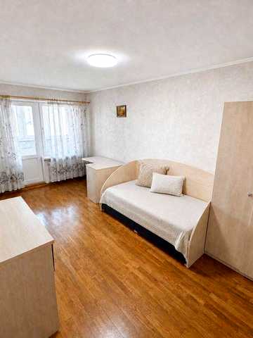 Продаж 3-кімнатної квартири на Бориса Гмирі 1/2 Позняки Осокорки