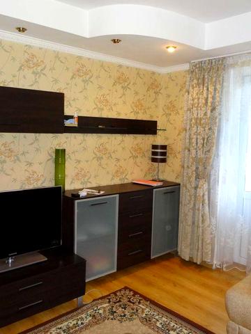 Продаж 2-х кімн-студіо з усім наповненням! Вул.Татарська, центр 10хв., є газ!