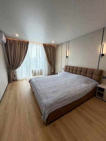 Квартира 145 м², 4 спальні, тераса, автономність - світло , вода , газ Переуступка ЖК Білий шоколад центр