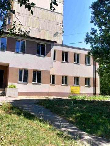 Окремий будинок на 10 квартир у Дніпрі (Д. Нечая), власне подвіря. Під житло або бізнес