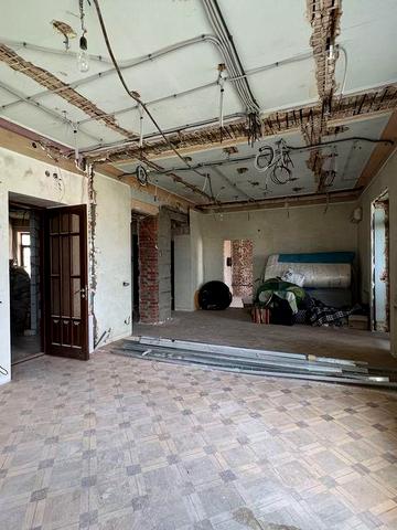 Продаж унікальної квартири 100м2 в центрі міста вул.Садова 15