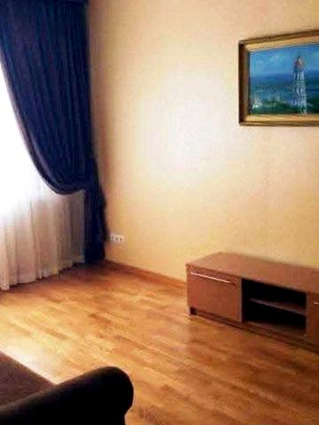Сучасна однокімнатна на Урловській, в будинку є генератор, Позняки