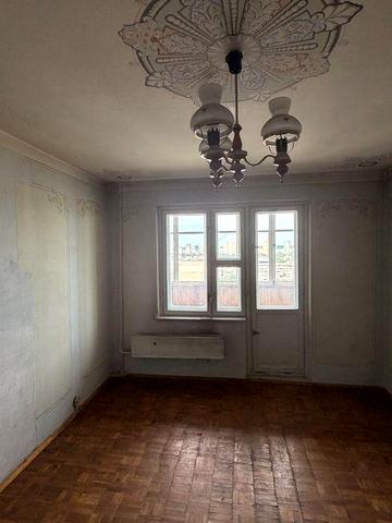 Продаж квартири біля метро Героїв Дніпра, ДМЖ, під інвестицію