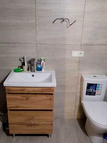 Продам 3 кімнатний КОТЕДЖ  з власним подвірʼям. З Ремонтом!