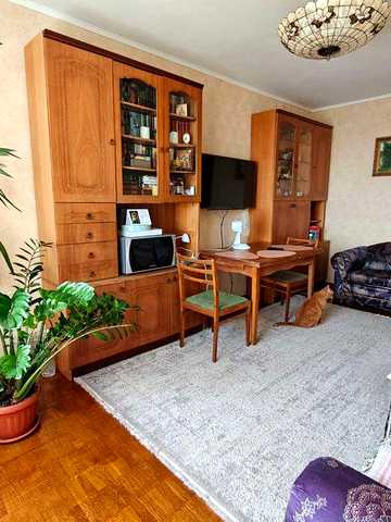 метро Почайна, Лівобережна, Дарниця 10-15хв. Перший продаж