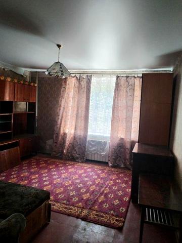 Продам 1 комнатную квартиру пр. Гагарина, пр. Науки.