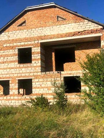 будинок цегляний у смт. Великі Бірки обжита вулиця, 10хв -Тернопіль