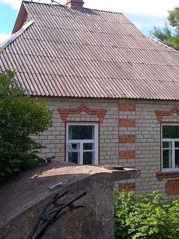 Продаж будинку в передмісті