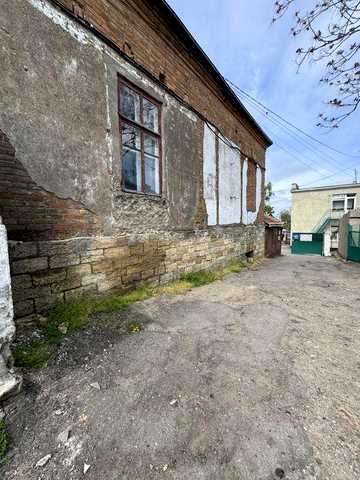 Продам подвал в Райне рынка по ул. Соборной.