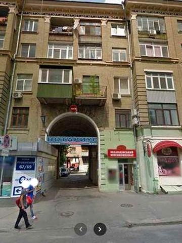 Продам в Центре 1к.квартиру, сталинку, 39/18/8, жилое, 4/5. м.Я.Мудрого.