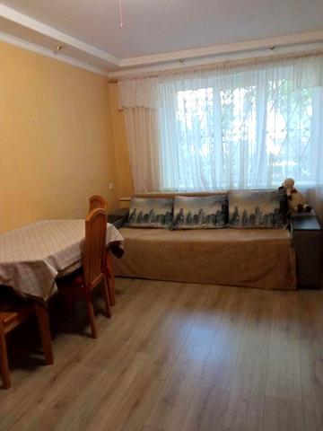 Оренда 2р.квартири в хорошому стані Салютна вулиця