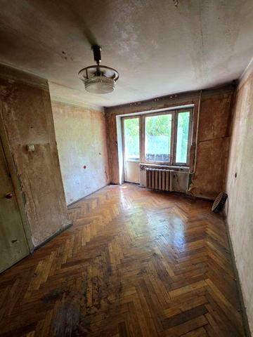 Продам 1 ком квартиру Королева 78