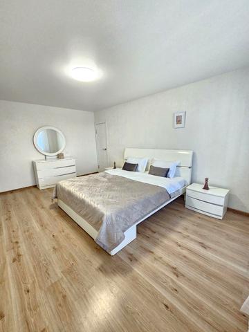 None 93000 USD