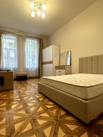 Чернігівська вул., 34
