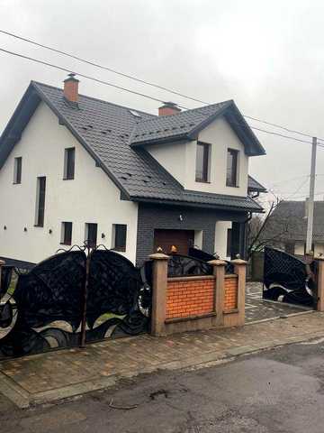 Здається будинок у селі Солочин