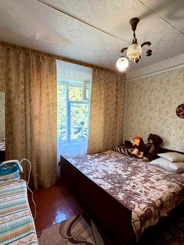 Продаж 2 кім квартири в центрі села Коржі