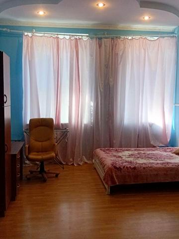 Пантелеймонівська вул., 30