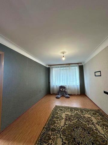 Продается 2х комнатная квартира район Варуса и Славутича