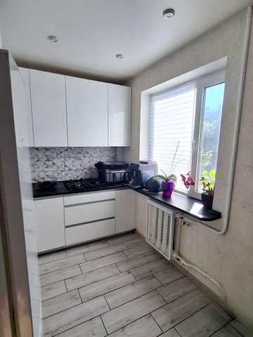 Продам 2 х кімн квартиру вул. Першотравнева, СЕРТИФІКАТ