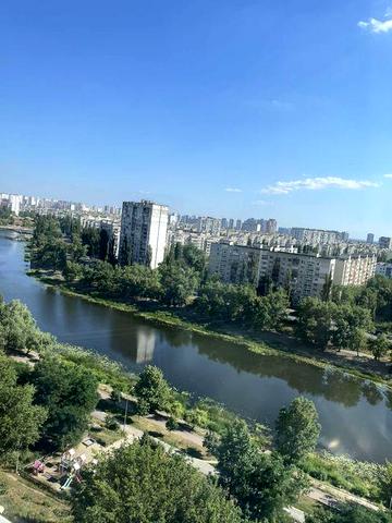 Без%Продаж 2 кімнатної квартири вул. Туманяна,15а 90м  евроремонт,видо ЖК Лазурний  бриз