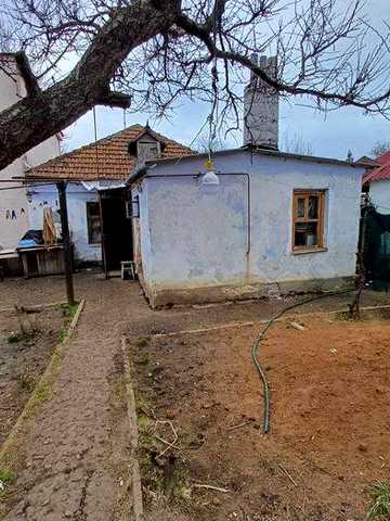 Продам пол дома ЮТЗ ПЕР. Полярный -  Молодогвардейская