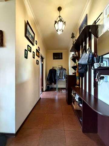 Продам 2к квартиру "сталинку". Независимости,6 (Титова,6)
