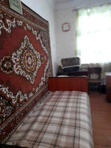 Продаж: одна або дві кімнати в квартирі, м. Шепетівка