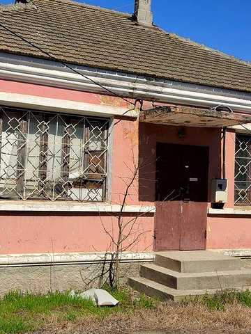Дом под капитальный   ремон 12000$т