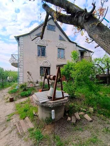 Продам житловий будинок на власних участкахх
