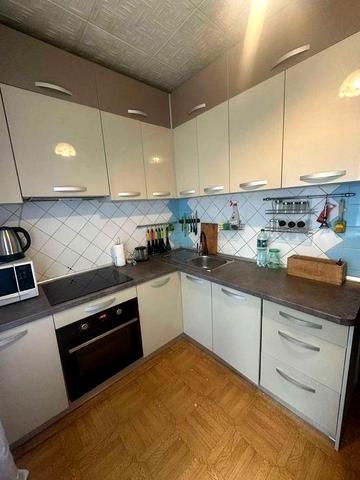 Здам 3 кімнатину квартиру на Олексіївці, пр.Перемоги,71Б
