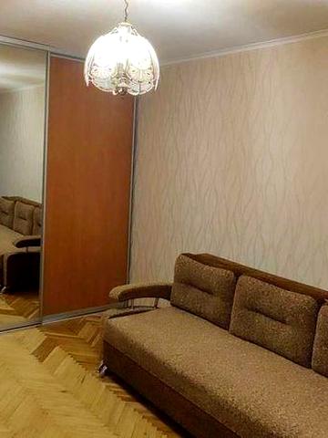 Дорогожичі- 5 хв. Повноцінна 1 кімнатна квартира. вул. Щусєва