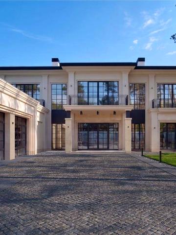 Продаж приватної резиденції на першій лінії біля затоки Дніпра у КМ Riviera Village