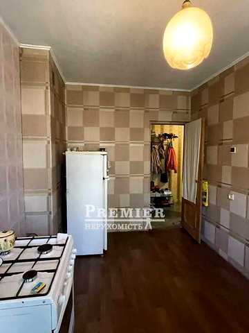 Продаж 3к Квартира Варненська вулиця