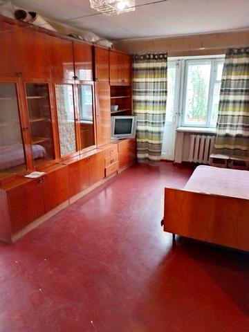 Сдам в аренду  2 -х комнатную квартиру. Центр. 5000 грн + ком услугира